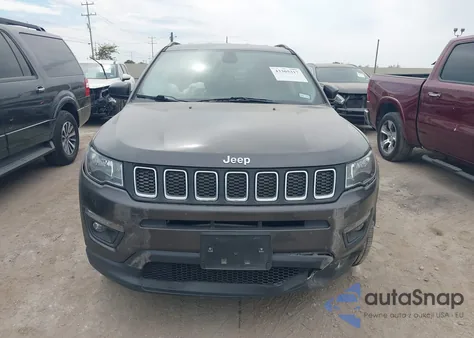 2018 Jeep Compass Latitude 4X4 from USA, damaged, VIN 3C4NJDBB2JT155243
